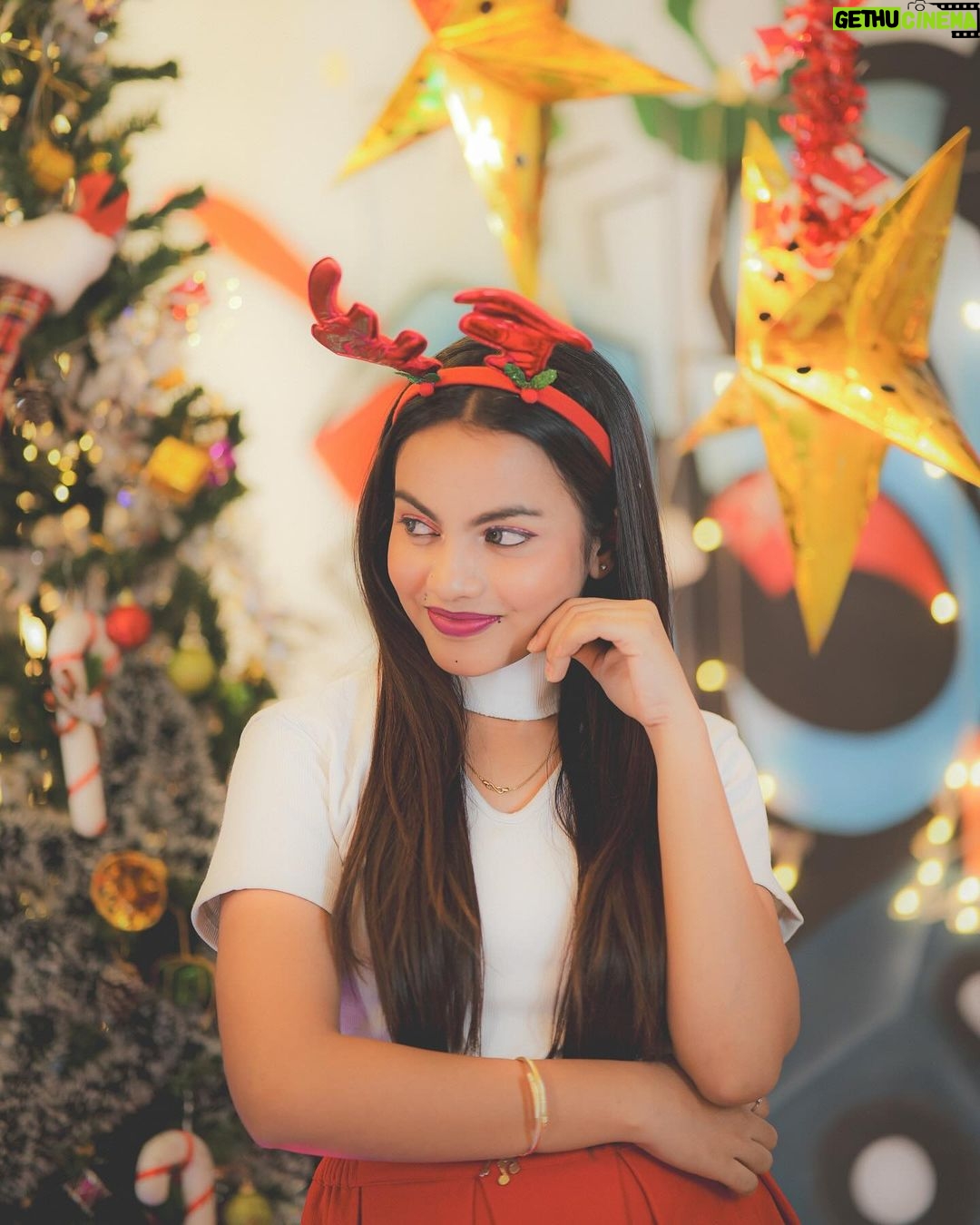 Beauty Khan Instagram - Merry Christmas π€Άπ . . #beautians
