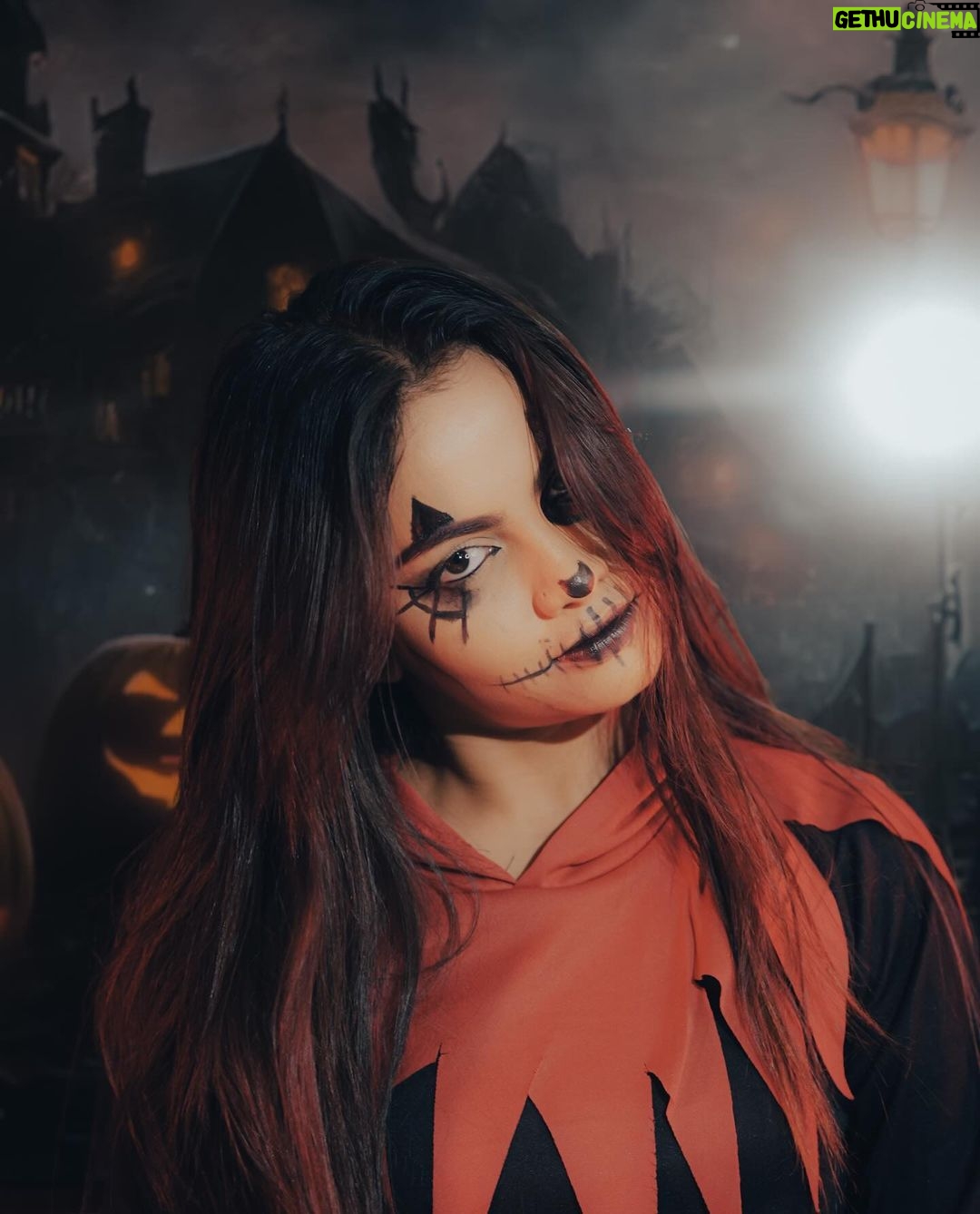 Beauty Khan Instagram - Halloween 👻 🎃 . . #beautians Kolkata
