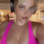 Bebe Rexha Instagram - A little morning cardio to our new song "Deep In Your Love" by @alok and Me xoxoxo ❤️‍🔥
