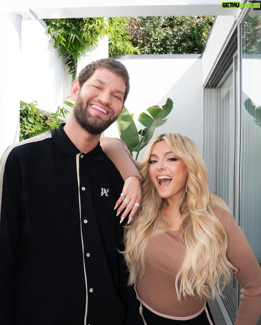 Bebe Rexha Instagram - ❤️🩹 We hope you’re loving our post-heartbreak anthem #HeartStillBeating 💓 Los Angeles, California
