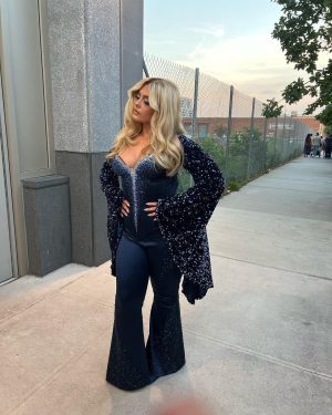 Bebe Rexha Instagram - A moment for this look 🎆