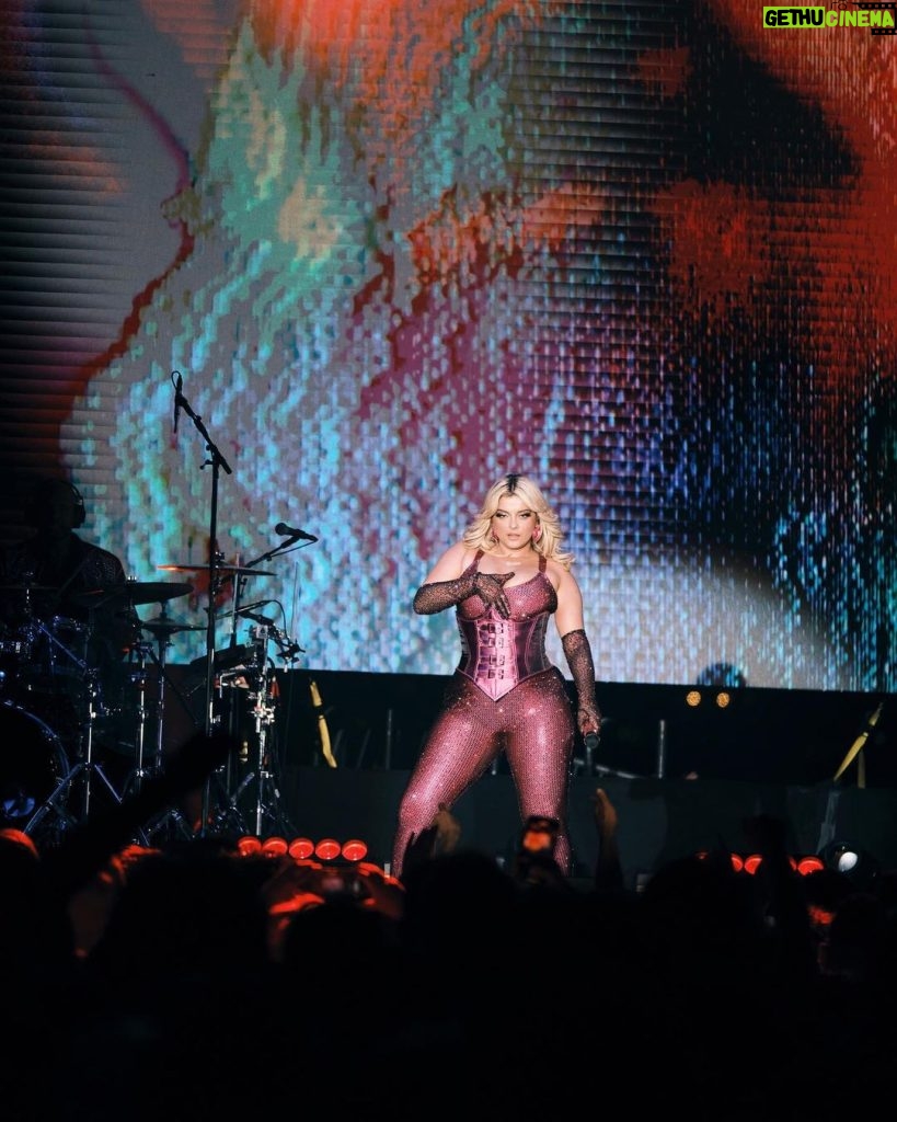 Bebe Rexha Instagram - Although the show ended in an unfortunate way it was still an amazing show in my hometown. Thank you so Much New York. I love You. The Tour must go on!!! Philly next! Which show you coming to?! #bestfnnightofmylifetour New York, New York
