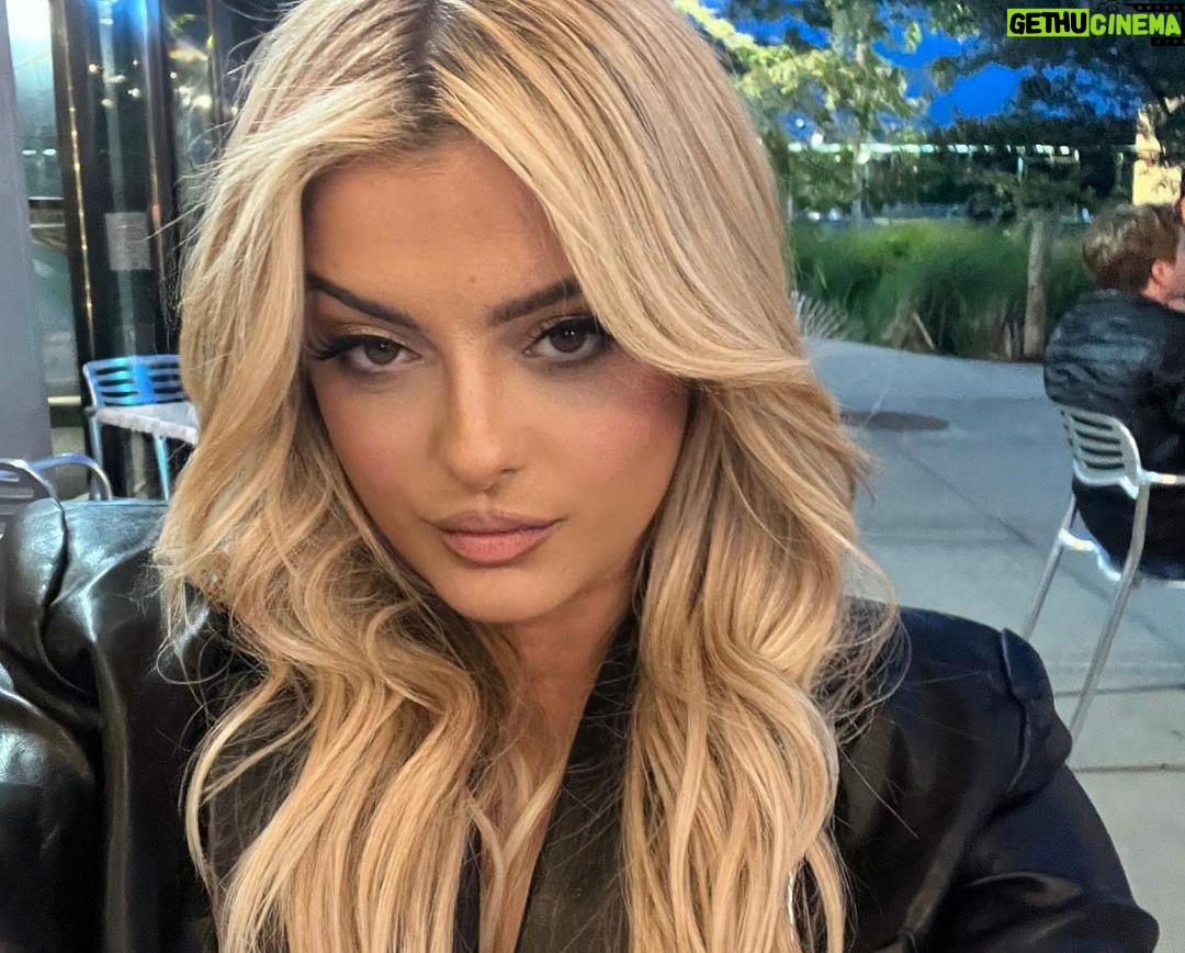 Bebe Rexha Instagram - āIām Good (Blue)ā has officially been NUMBER 1 on the @Billboard Hot Dance/Electronic Chart for a whole year 𤯠This is incredible love you guys š cc @davidguetta