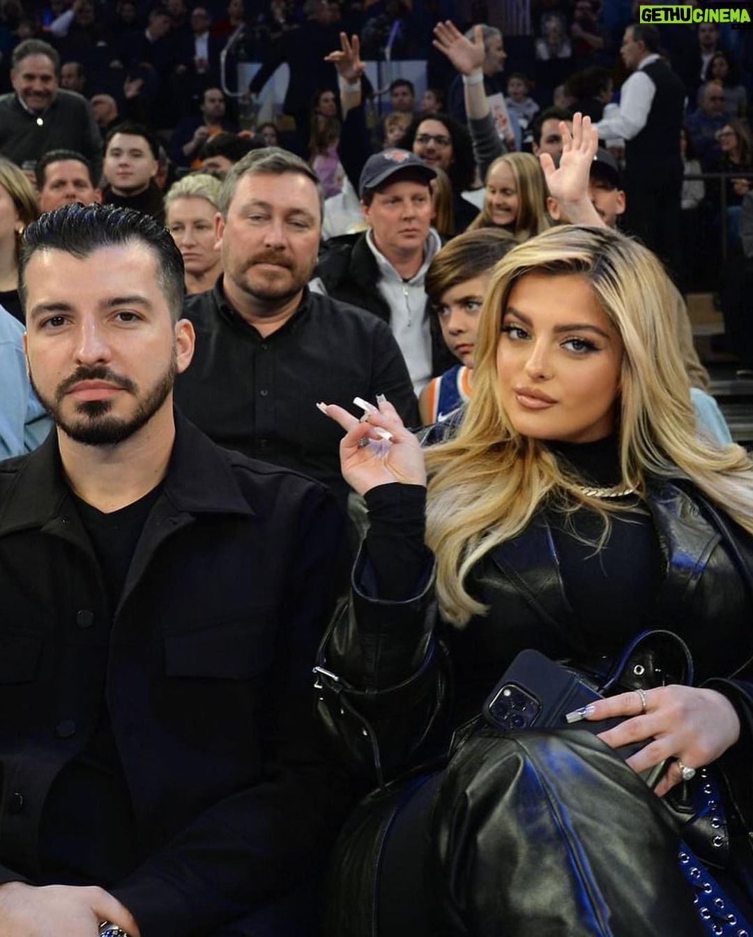 Bebe Rexha Instagram - Hometown game @nyknicks with the family ❤️ MSG