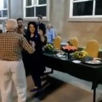 Behnoush Bakhtiari Instagram – آسایشگاه سالمندان رفتیم زدن رقصیدن حالشون خوب شد… هیچ کار بدی نکردیم که عذرخواهی کنیم….. وظیفه ما عشق پخش کردن بین مردم و همدیگره و تمامممممم🧿🙏
ندیدیم ندیدیم چون ندید بدیدیم😂