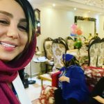 Behnoush Bakhtiari Instagram – خانواده و دیگر هیچ…ما زاده‌ی زخم‌هامان بودیم، زاده‌ی دردها… 
ما و خواهر و برادرام زاده‌ی روزهایی بودیم که زمانه، ساز به ساز، ناکوک بود و ما زخم به زخم اندوه را با خون‌دل، مرهم می‌گذاشتیم.
ما زاده‌ی تمام ناملایمتی‌های روزگار بودیم و اگر امروز به ادراک عمیقی دست یافته‌ایم، به‌خاطر تمام تجربه‌های سهمگینی‌ست که آن‌ها را به جان و به استخوان زیسته‌ایم.اگر امروز خانواده را به هر چیزی ترجیح میدیم بخاطر اینه که گشتیم نبود و‌نگرد نیست اون عشقی که میخوای بی توقع باشه🎁❤️🎁❤️🎁
مادر پدر خواهر برادر شما پشت و ریشه من هستید…. با تمام قلبم با شمام❤️❤️❤️الهی تمام خانواده ها کنار هم باشن ‌‌و روح رفتگان و اونایی که نیستن شاد باشد الهی🎈🌹🌷🌹🌷🌹❤️
بازهم تولدت مبارک مادرم سادات خانوم…شب و‌پلتونم🌺🌷🌺جای بهزاد و‌بهروز خالی🎁🎁جای عروس خانمای خانواده هم خالی❤️🌹❤️
@behnaz.bakhtiarii 
@amirali_bakhtiariii 
@erfan_qadery 
@bahram__bakhtiari 
@sina_bbbbbb_54547272
نرگس صرافیان طوفان