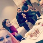 Behnoush Bakhtiari Instagram - روز بین المللی آقایون مبارک چارتا کلمه سوئدی یاد گرفتم دیگه ول کن نیستم😂 کنار بهترین های روزگار و عشق ترینها در گوتنبرگ سوئد❤🧡💚💛 جای صحرا فتحی و آقای بایراملو و محمدقدس و عسل خانم همسرشون و بهرنگ علوی عزیزم بسیار خالیست❤💜🧡 @leilarasooli @farjan.morri @aidinshakeriiii @hooman.rsl @somi_zeinali