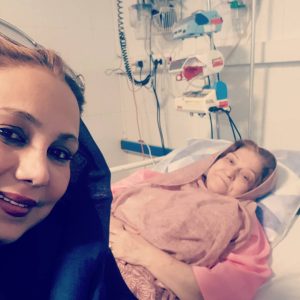 Behnoush Bakhtiari Instagram - مادر💖خاک پاتم سیده خانوم
سی سی یو B

ممنون از دکتر نمازی عزیزم