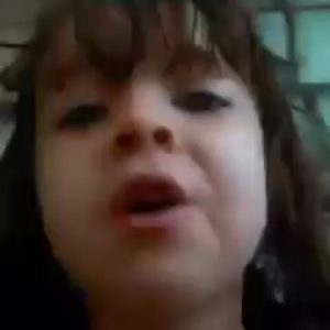 Behnoush Bakhtiari Instagram - خانم چمنی...بچه ها با این نام میشناسنم..خوشحالم که در قلب این ساده دلا...جایی باز کردم....بچه ها سخت ارتباط میگیرن...ولی اگه بگیرن درست و واقعیه💙💚❤💖
به یاد محله گل و بلبل بهشتی من...سرزمین واقعی من اونجاست...❤