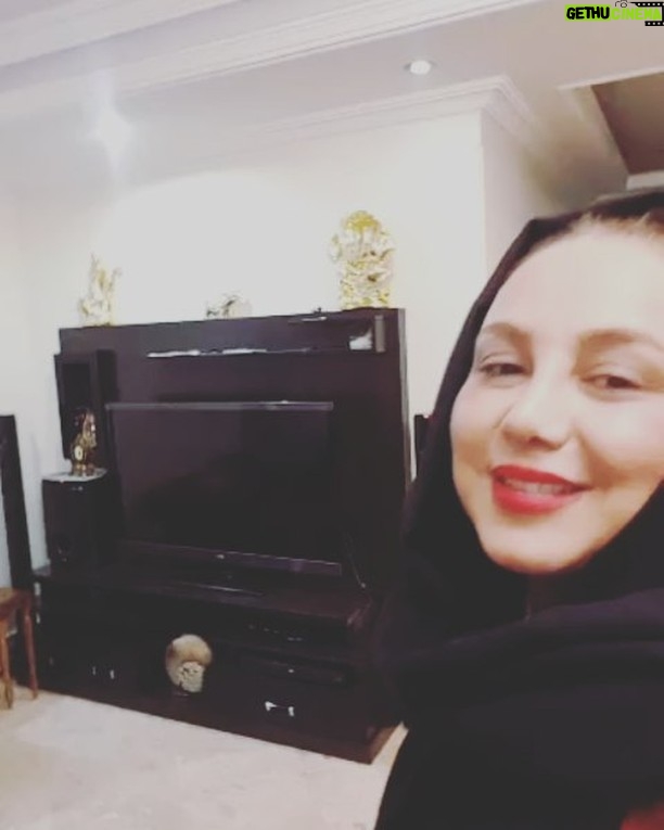 Behnoush Bakhtiari Instagram - خانواده ما که جونم براشون میره.. @behnazbakhtiarii برادرای عزیزم بهروز و بهزاد دردتون به جونم...که این روزها هردو مریض هستید و روتخت بیمارستان.....من نباشم الهی که شما مریض بشید