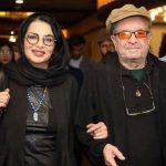 Behnoush Bakhtiari Instagram – نمیخوام باور کنم….
دو هنر مند عزیزم استاد داریوش مهرجویی و وحیده محمدی فر همسر گلش با سلاح سرد به قتل رسیدند؟؟؟؟؟مگه ما مرده بودیم ؟؟
من اصلا نمیخوام باور کنم
فغان فغان فغان فغان ازاین درد
اگر بودید چه میگفتید عالیجناب ؟؟؟وحیده جان اگه بودی همین را مینوشتی که فیلم بسازی برای امنیت مردم
تمام عمر یه انسان برای امنیت و فرهنگ مردمش بجنگه بنویسه بسازه بیاره و بعد مفت مفت برود؟؟؟؟؟
خواهش تقاضا این است که هر چه زودتر تقاص خون عزیز دلمان را پس بگیرید،.. هر چند که شما فقط دنبال توقیف فیلمها هستید… بعید میدونم چنین انفاق مهیبی رو اصلا دنبال کنید…