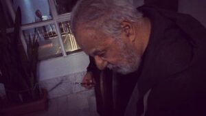 Behrouz Vossoughi Instagram - برادرم رفت.
#ابرمردسينما #ابرمرد_سينماى_ايران
#بهروزوثوقى
#behrouzvossoughi
#vossoughi_behrouz