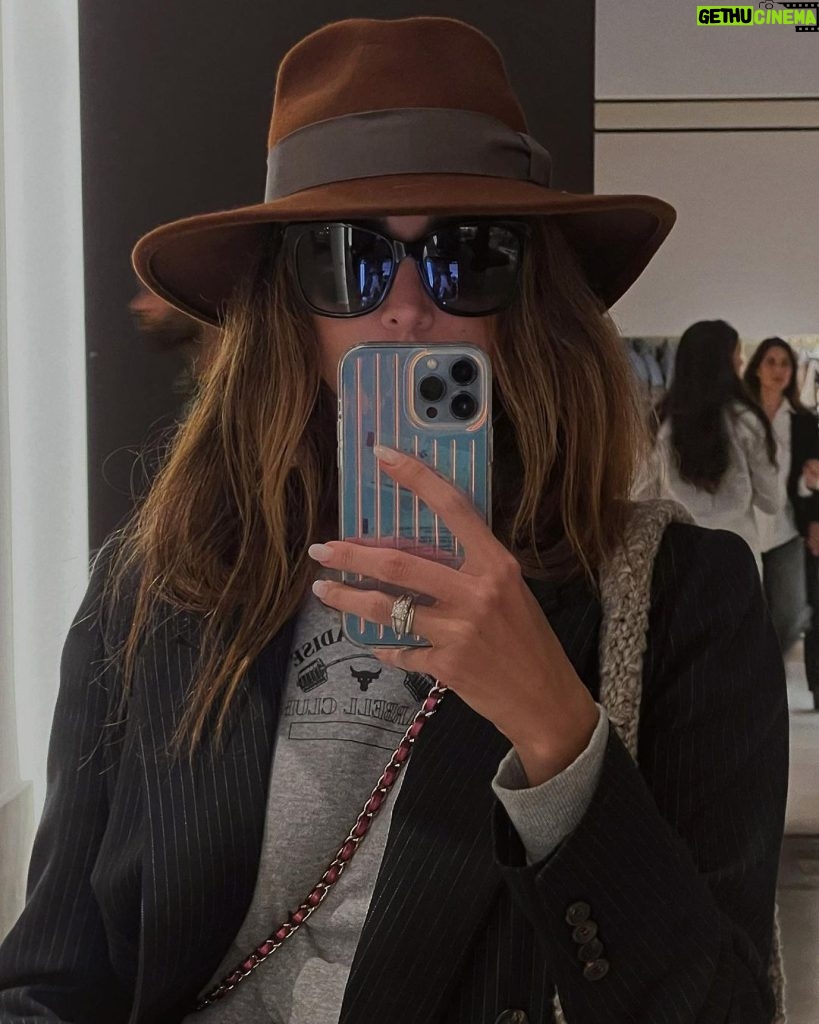Belén Rodríguez Instagram - Un saludo a la gente linda! 👋🏽 Milan, Italy