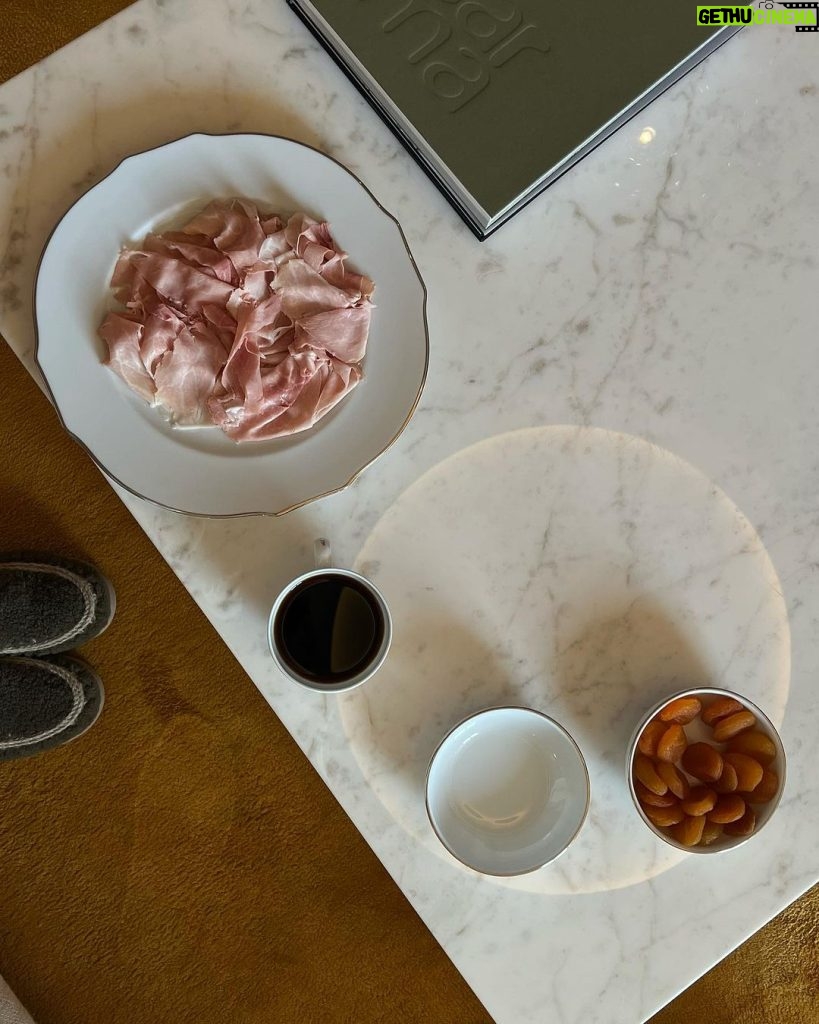 Belén Rodríguez Instagram - Al alma hay que darle de comer Bulgari Hotel Roma