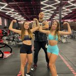 Bela Fernandes Instagram - Nada como inaugurar o maior centro de treinamento da América Latina @ironberg_sp com as duas maiores musas teens @lizx.macedo @bela_fernandesoficial