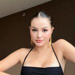 Bela Fernandes Instagram - @luansantana tinha razão quando disse que ninguém segura uma mulher segura 🤭 ✨