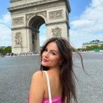 Bela Fernandes Instagram - Ai Paris…. Como você é linda 😍 Paris, France