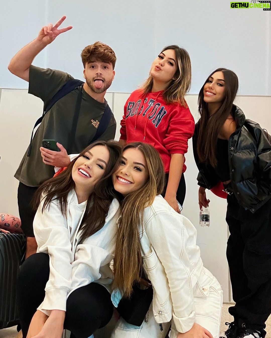 Bela Fernandes Instagram - Europa com eles ✈️ GRU Airport - Aeroporto Internacional de São Paulo