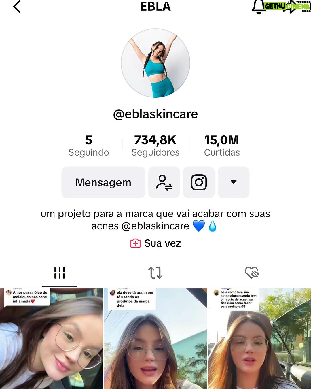 Bela Fernandes Instagram - Hojeee é o dia do autocuidado e para quem não sabe eu estou a mais de 5 meses desenvolvendo minha marca de skincare @eblaskincare 💧 essas embalagens ainda não são o projeto final, mas logo logo acredito que a marca vai estar pronta 🙌🏻💙 Já estou a alguns meses produzindo conteúdo para a rede vizinha sobre o tema e estou literalmente amando. Vamos lançar um Sabonete facial e um serum antiacne! Serum contém: 5% de niacinamida, ácido salicílico e glicólico, estamos fazendo alguns testes para incluir a melaleuca nele também, a demora para o produto ficar pronto é por que realmente estou querendo fazer algo MUITOOO BOM. Sabonete facial contém: Nano Niacinamida 5%, Extrato Glicolico de Camomila 2%, Aloe Vera 3% e Acido Hialuronico 1% Já estamos indo para o sexto mês de testes e iremos lançar uma coisa realmente legal!