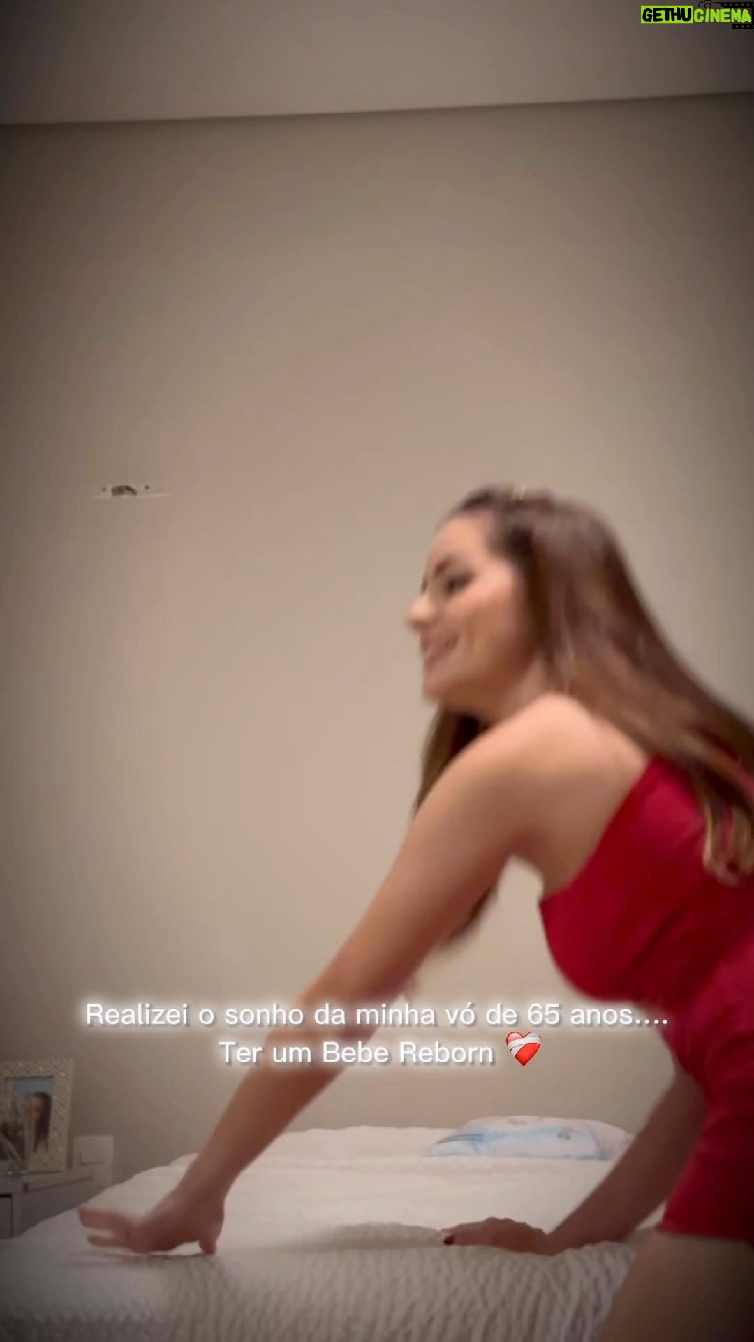Bela Fernandes Instagram - N茫o existe nada melhor que realizar sonhos de pessoas que a gente ama, te amo v贸 鉂わ笍 obrigada @shopbeberebornoficial por fazer parte desse momento 馃馃徎