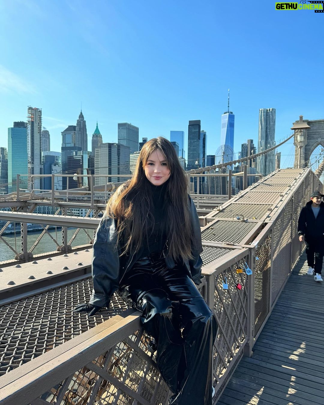 Bela Fernandes Instagram - Acho que tenho um novo lugar preferido Brooklyn Bridge