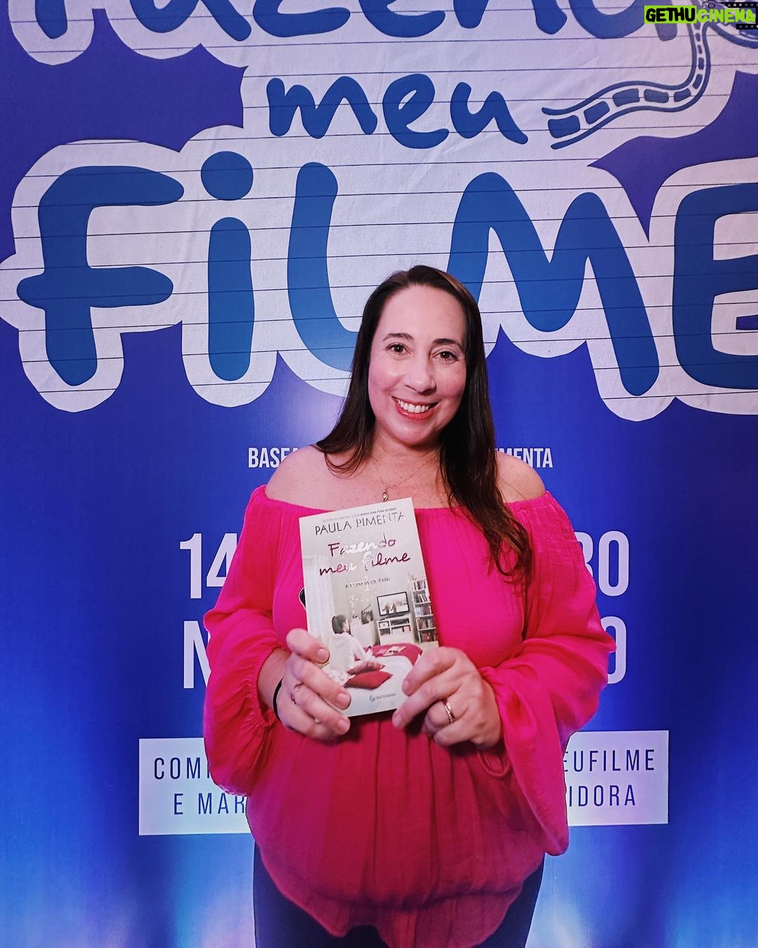 Bela Fernandes Instagram - Alguém me belisca? Pq eu to vivendo a pré estreia de #FazendoMeuFilme com o meu elenco 🤩✨