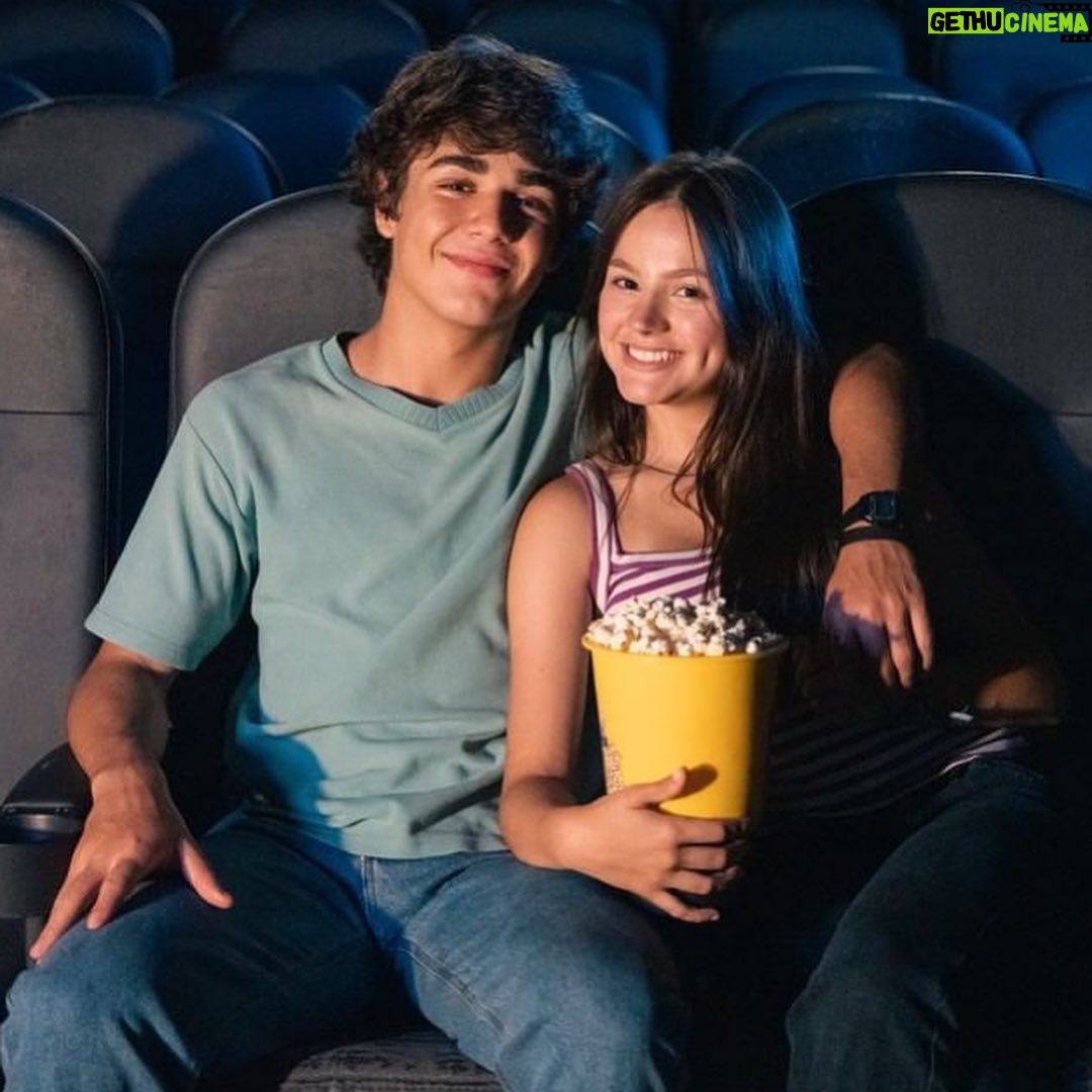 Bela Fernandes Instagram - ANSIEDADE SÓ CRESCE PRA PODER TORCER POR FANILEO!!! Qual cena vocês estão loucos para ver no filme? #fazendomeufilme