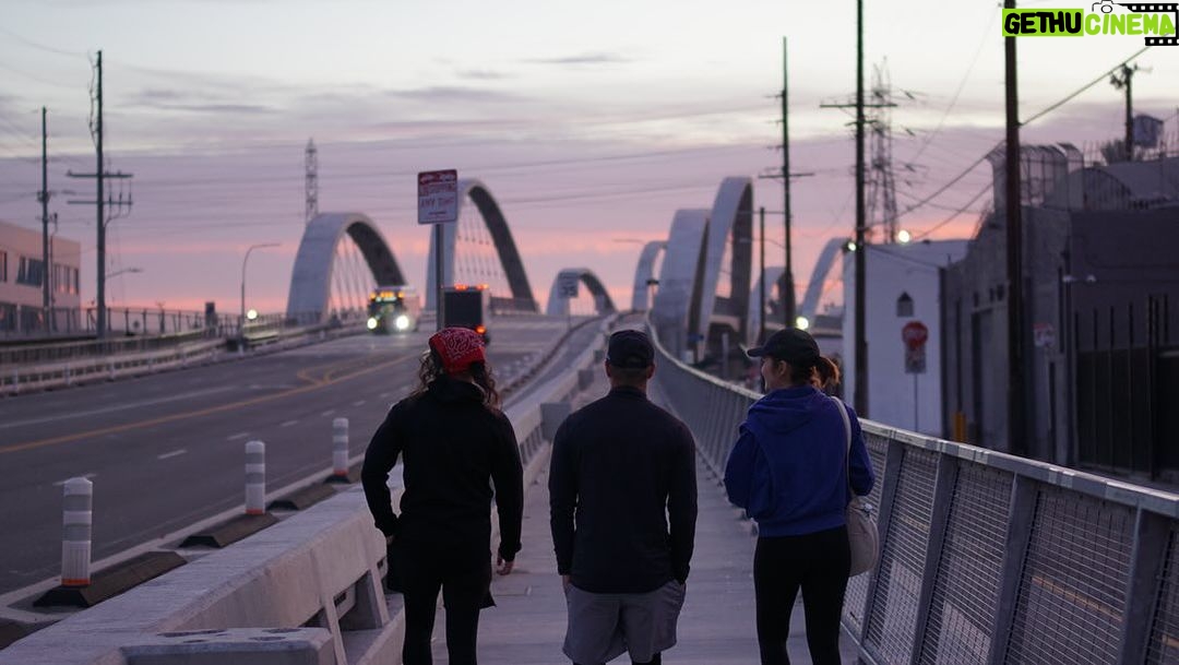 Bela Padilla Instagram - Woke up at 4:30 today to catch the sunrise here in LA with the nicest running club π thank you @apa112 @conradmar @randi801j ππ» PS: Randy, your shots of this morning are sooo nice, hope it was worth the burning lungs π₯Ήπ Los Angeles, California