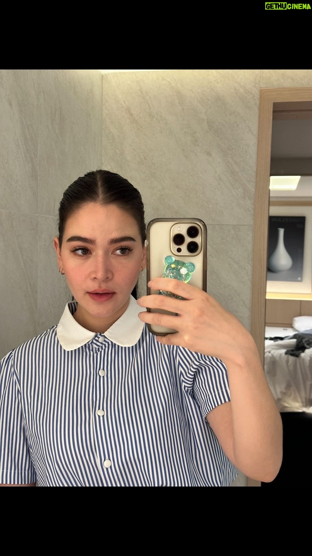Bela Padilla Instagram - Hi guys!! Uploading a new VLOG tonight at 8:00pm (PH time) come explore one of my favourite cities, ~SEOUL!!!~ with me and my friends @tracyayson @youjinaaaaa and @jiggylapez 🥰 Link in my bio! Special thanks to @cebupacificair for flying us to Seoul, hassle-free! ❤️ London, United Kingdom