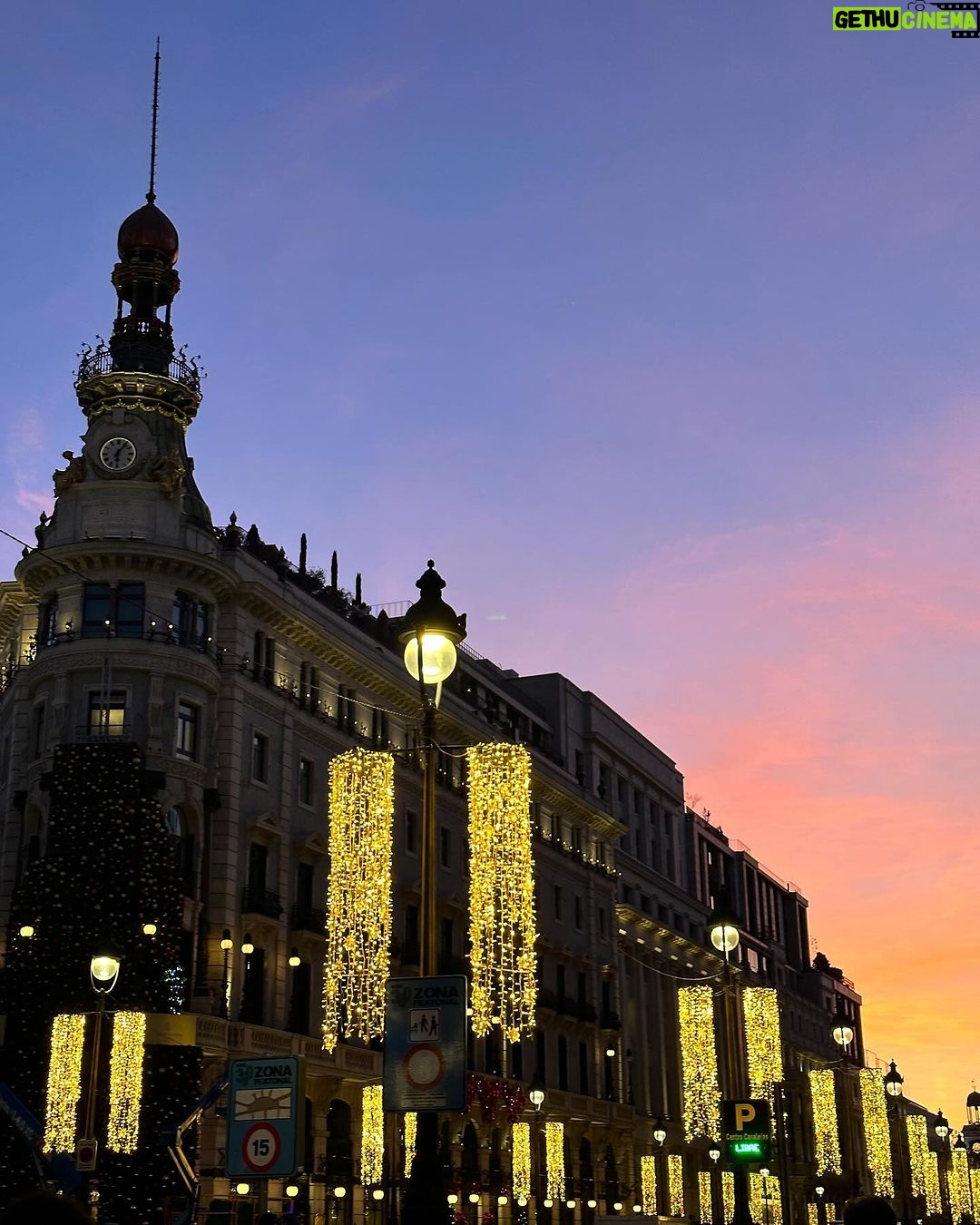 Bela Padilla Instagram - Madrid es hermosaaaa ❤️ Madrid, Spain
