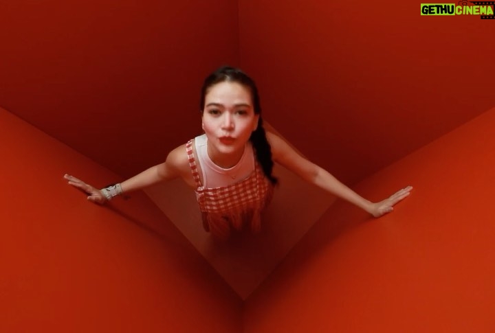 Bela Padilla Instagram - Seoul day 2 dump 💋