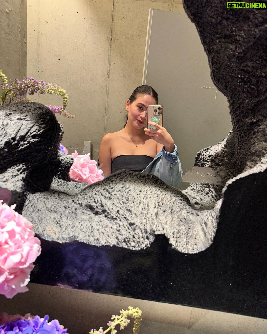 Bela Padilla Instagram - Seoul day 3 dump 🇰🇷❤️ Started the day learning about personal color theory (I’ll make a separate video for you guys to answer FAQ’s.) and then headed to the @bulgari exhibit in Kukje Gallery. A few noteworthy things in the exhibit: it’s the first time Kukje allowed a brand collaboration and they did because Bulgari is created by women for women. The Kukje Gallery likes to support female artists and the pieces on exhibit at the moment champion Korean female artists who changed the art scene in their respective art forms. From one of the first Korean female modern and contemporary artist born in 1924 (Chun Kyung Ja) to a female artist championing the environment with her thought provoking pieces (Jae-Eun Choi) every room evokes a sense of pride as a woman walking through the halls. A little favourite part for me are the serpent stickers on the floor to guide you from one building to the next 😂 also, peep the tea house in between the first and second buildings: so so cute! Ended the day with a lovely feast in the Cheongdam area! The place was filled with flowers and wine and the seafood tteokbokki is like nothing I’ve ever tried before 🤤 another 10/10 day in Korea! Seoul, Korea
