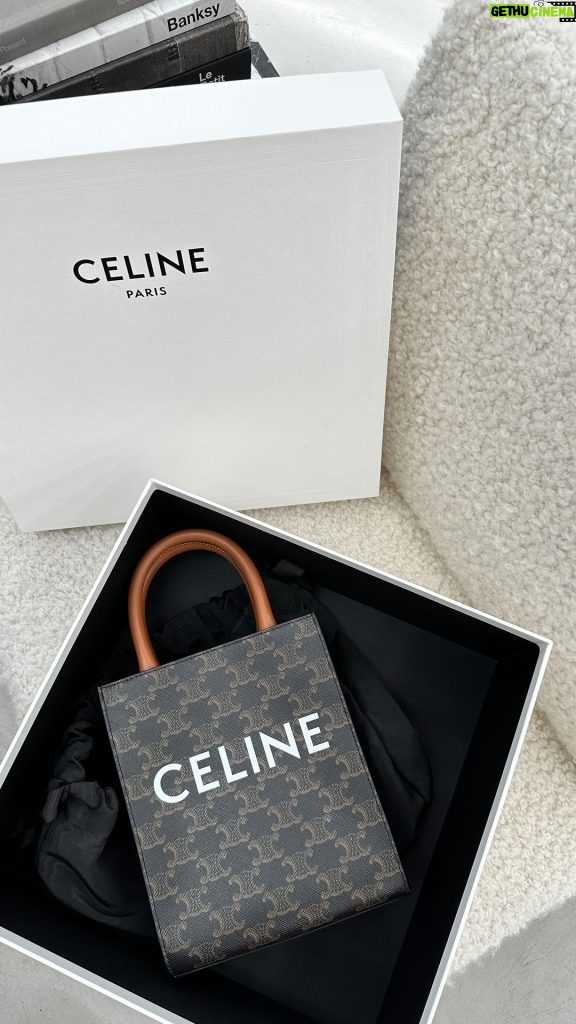 Bela Padilla Instagram - Spent my last morning in Manila in @celine to cop my new favourite bag 🥰 Thank you to everyone who assisted me! ❤️