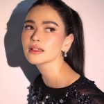 Bela Padilla Instagram - Magic hour 🪄 @deniseochoa @hairbydalemallari @adrianneconcept @chynnamamawal @meetkeso