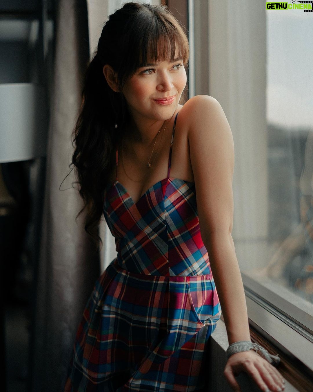 Bela Padilla Instagram - I have an obsession with this brand π @unaricci has the prettiest, locally made jumpsuits and dresses! Check them out ππ» PS: their designs are so flattering! β€οΈ Shot in the lovely @admiralhotelmanila by @cidbacolod π―π₯°