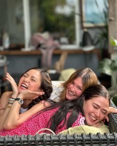 Bela Padilla Instagram - They say the happiest girls are the prettiest, in that case, you’re my prettiest friend, Kimmy! And you get even more beautiful with every challenge, achievement, obstacle and milestone you face. ❤️ have the happiest day, Kimmy! I’m always here for you 🥰 @chinitaprincess