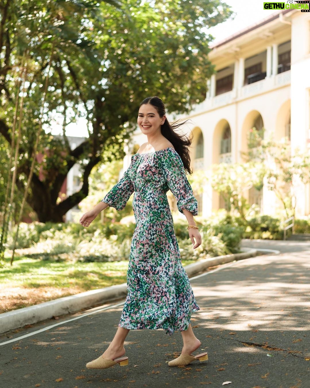 Bela Padilla Instagram - This Women's Month, one of the constant things I’m grateful for that made me the woman I am now, is the guidance I had growing up and the opportunities that my education opened up for me. Which is why I’ve been such an avid fan and supporter of the work that @unicef @unicefphils does for our children. I’m also grateful that one of my favorite brands, @marksandspencerph , also has a heart for others and donated to UNICEF to support the advocacies of women in celebration of this time ❤️ Can’t wait to fly back to london and buy my favorite cotton candy grapes in M&S while wearing this cute dress from their summer collection! 🥰 thank you @davegraciadas for the photos! 💯