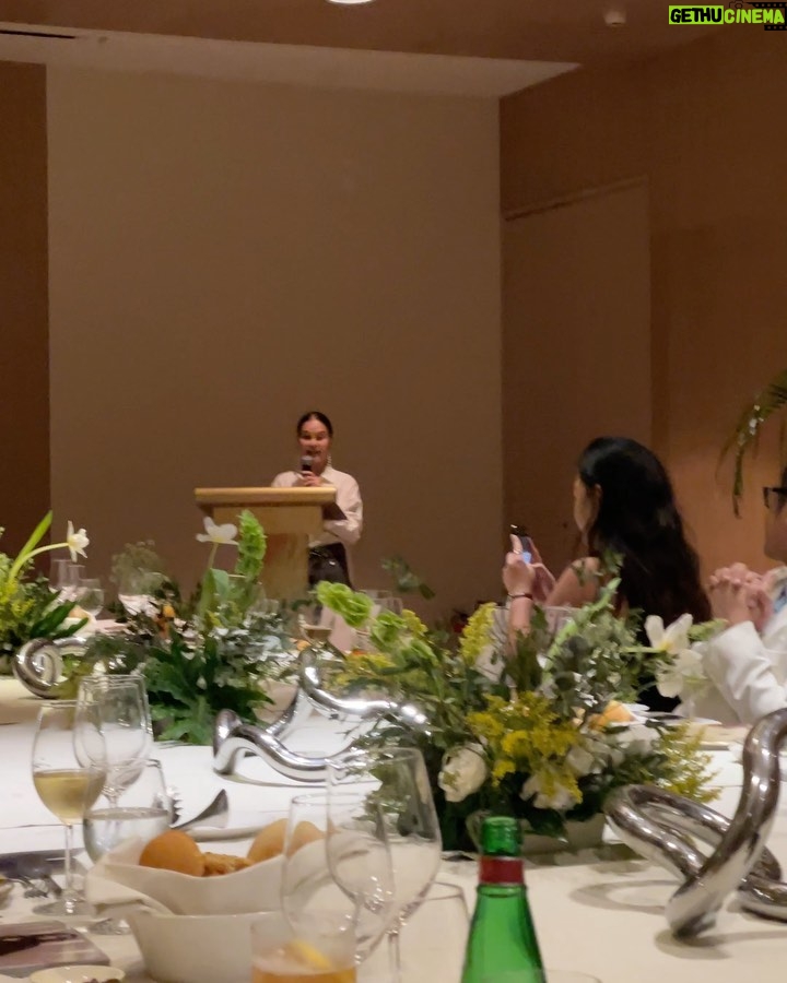 Bela Padilla Instagram - Happy women’s day! ❤️ Loved this intimate dinner that @voguephilippines hosted for @leannerobers ❤️ They invited women who have changed the game in their respective fields and I loved listening to and sharing stories with everyone! 😍