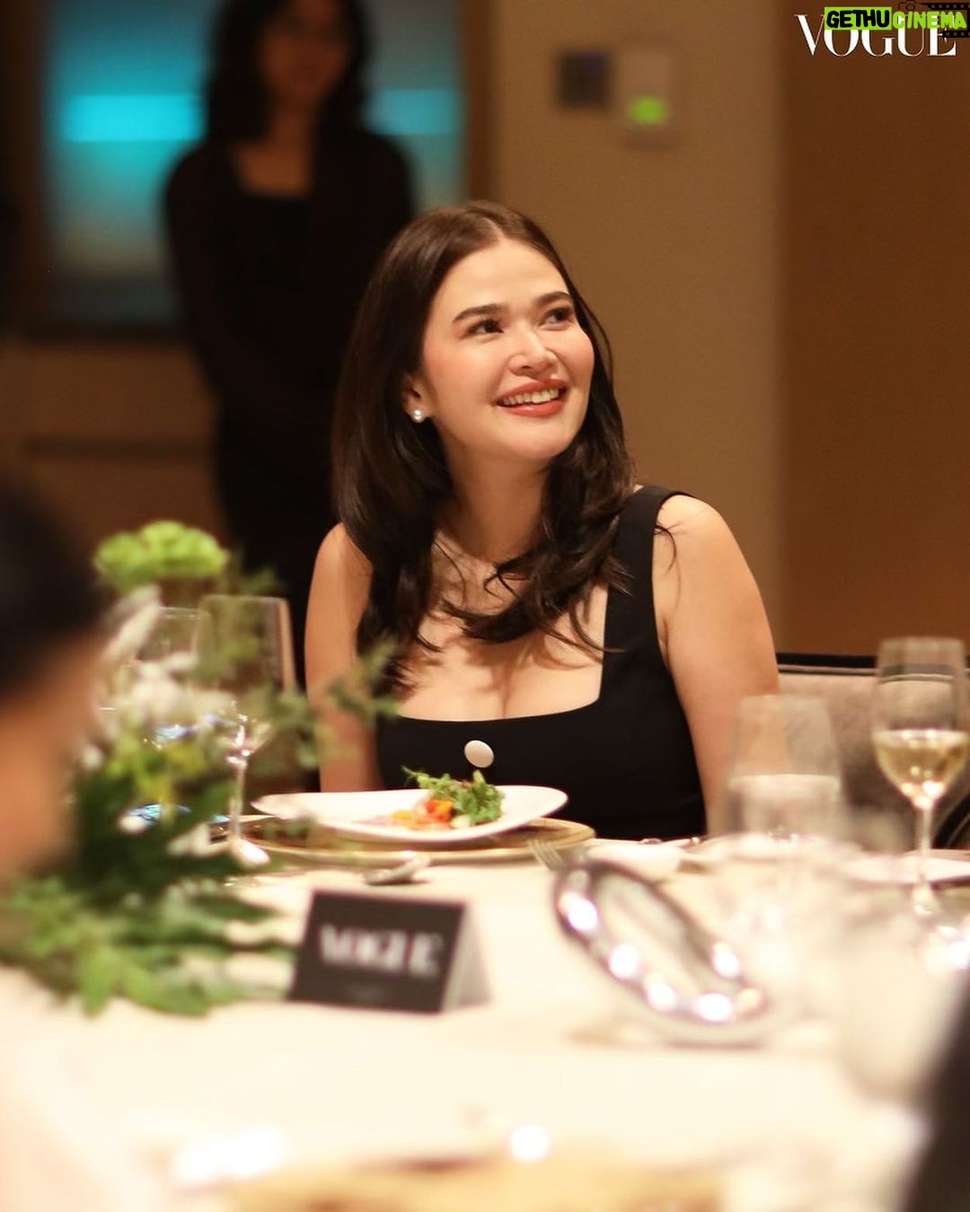 Bela Padilla Instagram - Happy women’s day! ❤️ Loved this intimate dinner that @voguephilippines hosted for @leannerobers ❤️ They invited women who have changed the game in their respective fields and I loved listening to and sharing stories with everyone! 😍