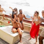 Bella Campos Instagram - Deus na defesa e eu mesma no ataque! 🚀🌟🤪🍻🕊️❤️