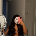 Bella Campos Instagram - Fazendo skin care o dia inteiro Grand Mercure Vila Olimpia