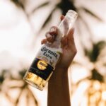 Bella Campos Instagram - Explorando a vida lá fora com Corona 💛🫶🏾 Obrigada @coronabrasil por encerrar meu 2023 com esse dia incrível! #CoronaSunsetPreá #AVidaÉAquiFora #BebaComModeração *ad Praia do Prea