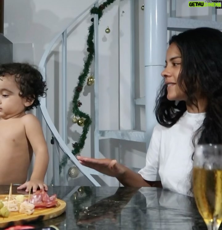 Bella Campos Instagram - 🎄❤️🎁🥂 Fé em Deus e nas crianças, feliz natal pra família de vcs!! s2 🥰🥰🥰