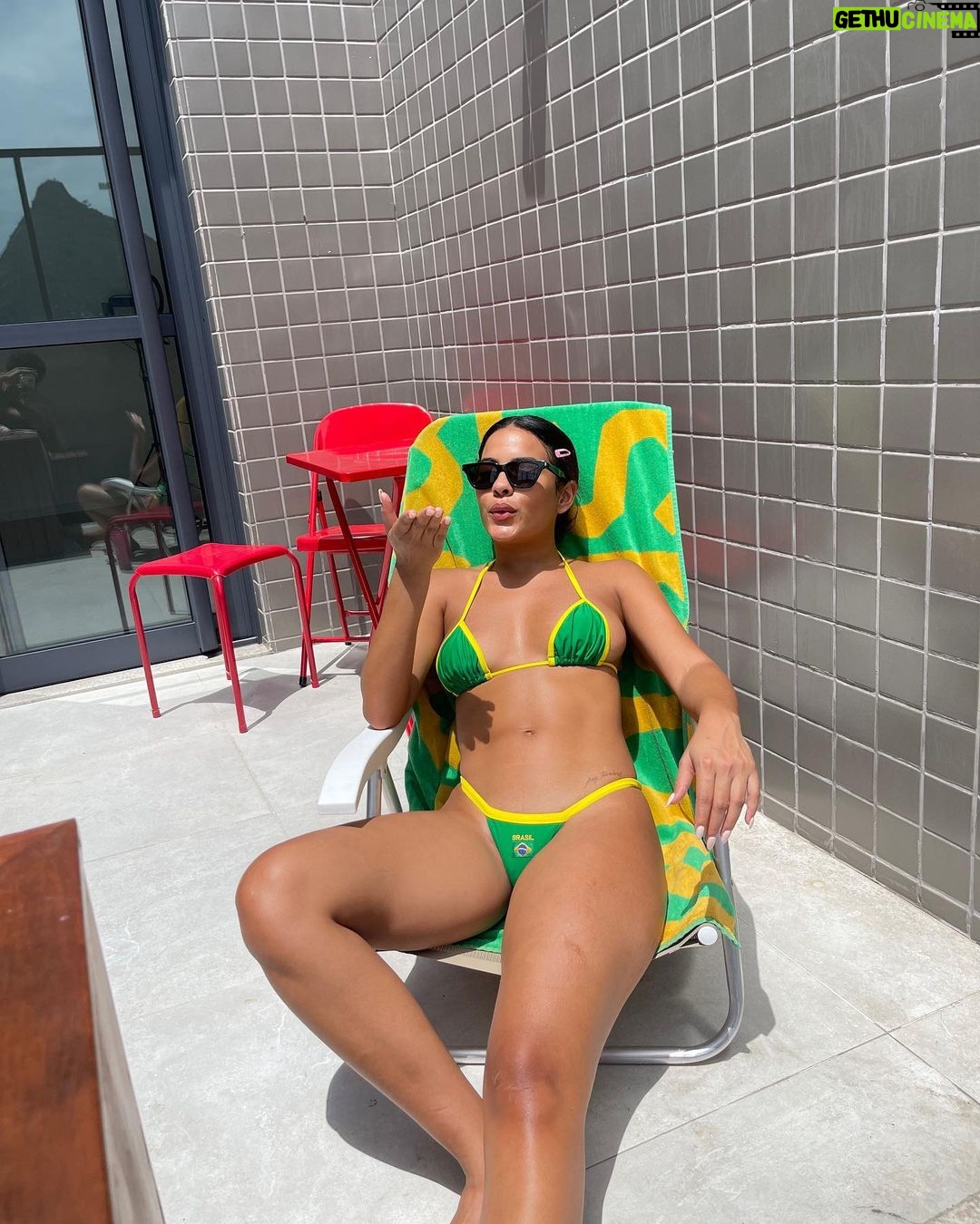 Bella Campos Instagram - Pergunte a uma garça