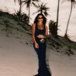 Bella Campos Instagram - Explorando a vida lá fora com Corona 💛🫶🏾 Obrigada @coronabrasil por encerrar meu 2023 com esse dia incrível! #CoronaSunsetPreá #AVidaÉAquiFora #BebaComModeração *ad Praia do Prea