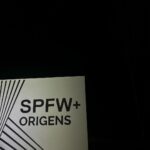 Bella Campos Instagram - Último dia de SPFW no loung @pullmanvilaolimpia que me recebeu com muito carinho nessa semana cheia de moda. Obri e até logo. 🤍💫
