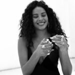 Bella Campos Instagram - 🌹 2023 foi doido 2024 vai ser mais ainda, tamo trabalhando p caramba pra fazer tudo ser ainda mais foda. Vamo que vamo, obrigada a geral q acompanha e fortalece o corre tmj amo vcs 🤪❤️