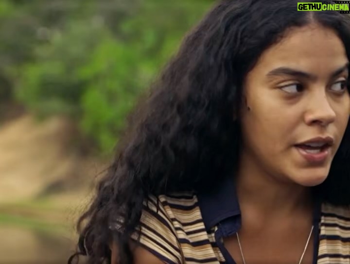 Bella Campos Instagram - Que felicidade ver um trabalho tão incrível ganhando o mundo. Uma delícia relembrar esse clima, que presentão do universo poder dizer que esse foi meu primeiro trabalho na TV, nossa novela, Pantanal, foi indicada ao Emmy Internacional Awards na categira de "Melhor Novela". Muito orgulho de tudo que a gente construiu, quero parabenizar e agradecer toda a equipe, que com muito amor e garra fez dessa novela uma produção tão grandiosa, muita risada, parceria e uma mordida de jacaré pra contar história. Hahaha Separei a minha primeira e última cena pra relembrar essa vibe, que saudade!!! 🤍