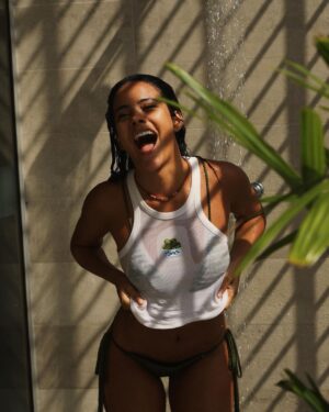 Bella Campos Instagram - Pós treino delas 🦎