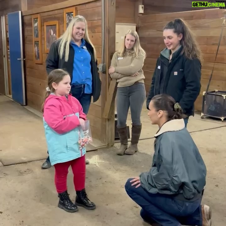 Bella Hadid Instagram - Had the best day at @specialequestrianspa with the sweetest and hardworking riders and volunteers. I feel so lucky to have experienced their magic and learn more about equine therapy and how deeply it can help people worldwide. I made friends for life! Thank you @path.intl for all that you do. You are so cherished and loved! PROFESSIONAL ASSOCIATION OF THERAPEUTIC HORSEMANSHIP INTERNATIONAL (PATH INTL) & SPECIAL EQUESTRIANS BARN AIM TO CHANGE LIVES THROUGH THE POWER OF HORSES BY PROVIDING EQUINE-ASSISTED SERVICES TO PEOPLE OF DIFFERENT ABILITIES.πππ @SPECIALEQUESTRIANSPA @PATH.INTL